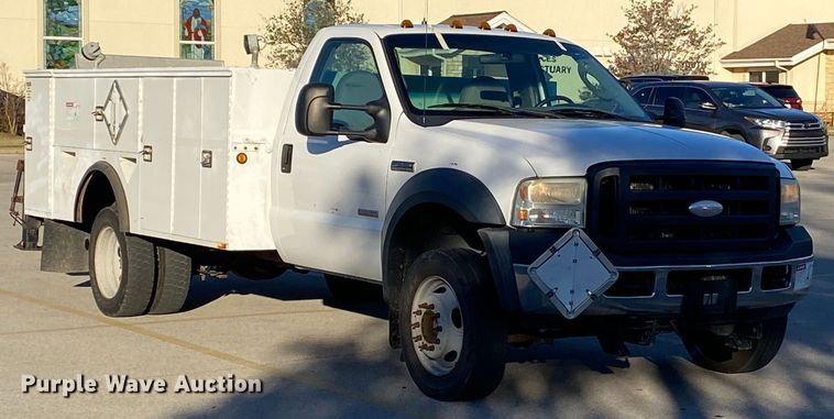 image for item DN8046 2006 Ford F550 Super Duty  utility / service truck