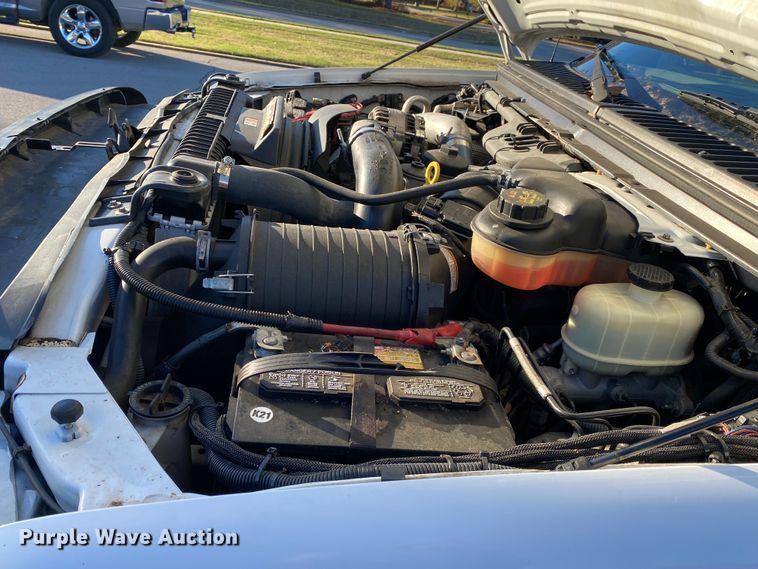 image for item DN8046 2006 Ford F550 Super Duty  utility / service truck