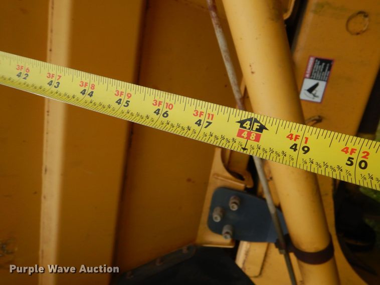 image for item DO1619 2006 John Deere 250D  haul truck