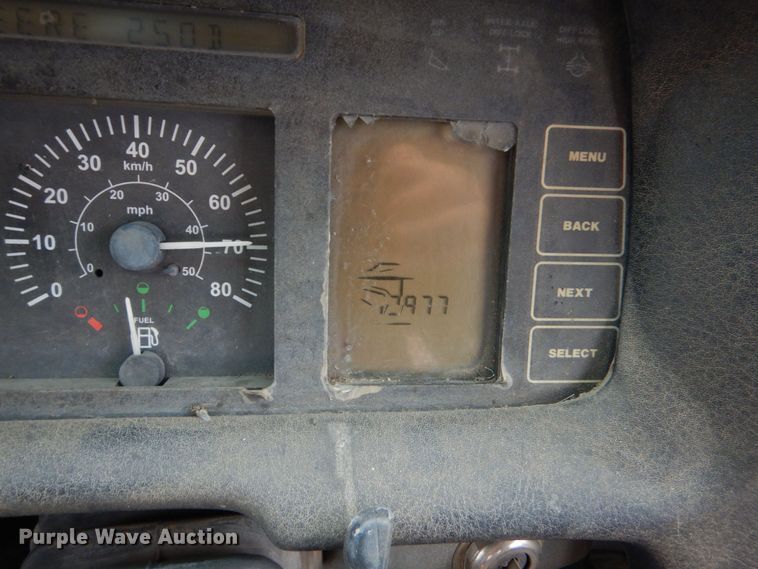 image for item DO1619 2006 John Deere 250D  haul truck