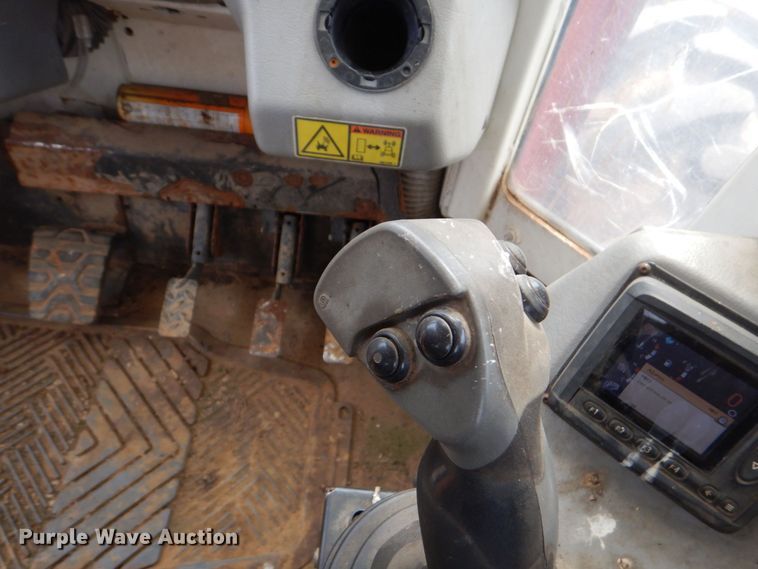 image for item DO1620 2011 Prentice 2570C  feller buncher
