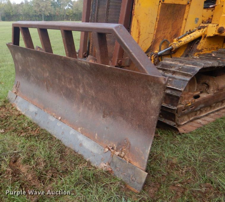 image for item DO1658 1992 John Deere 550G  dozer