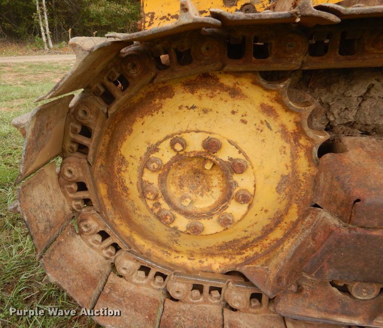 image for item DO1658 1992 John Deere 550G  dozer