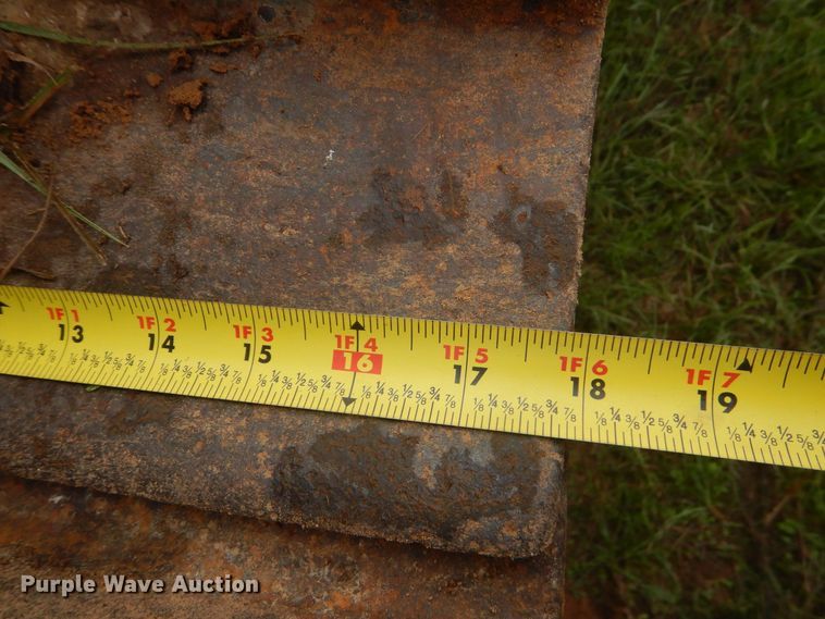 image for item DO1658 1992 John Deere 550G  dozer