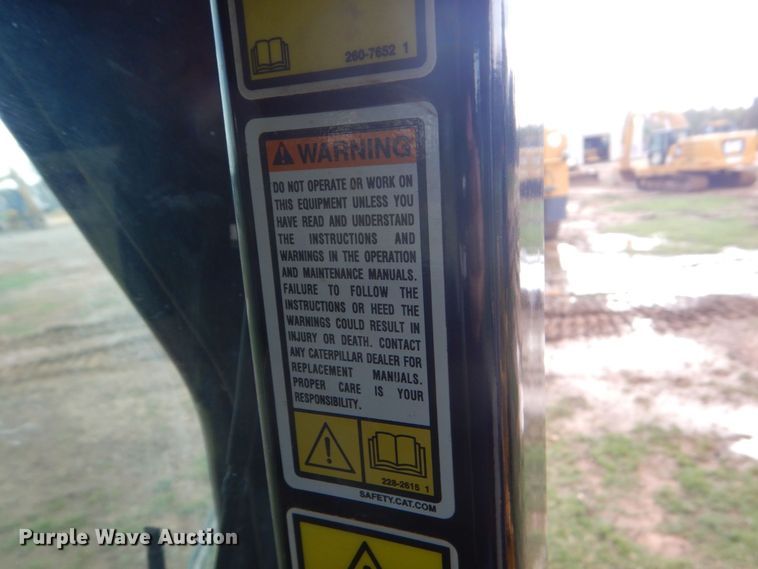 image for item DO1659 2015 Caterpillar 12M3  motor grader