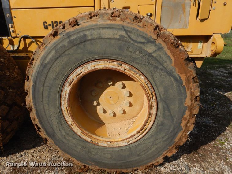 image for item DO1659 2015 Caterpillar 12M3  motor grader
