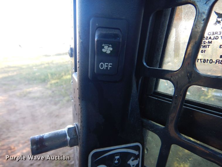 image for item DO1660 2019 Bobcat T770  tracked skid steer loader