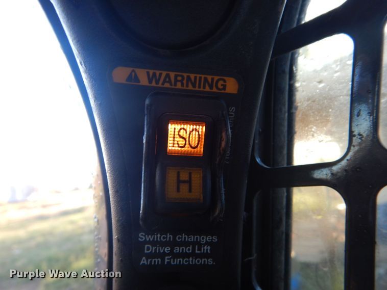 image for item DO1660 2019 Bobcat T770  tracked skid steer loader