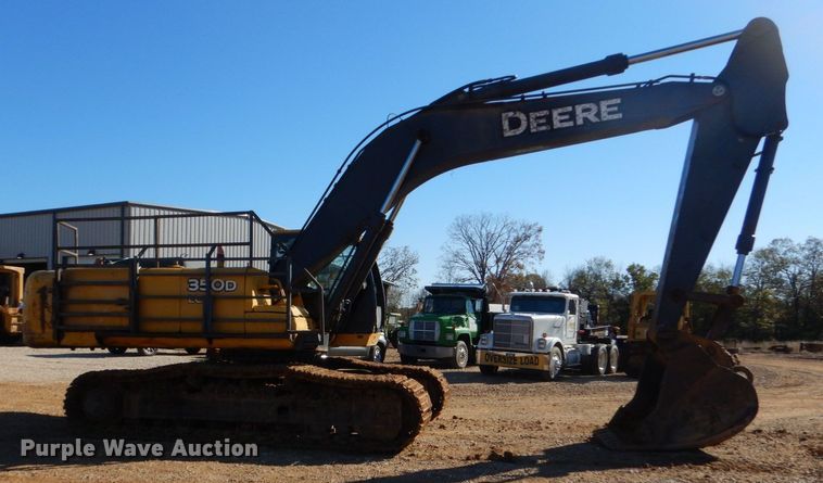image for item DO1667 2007 John Deere 350D LC  excavator