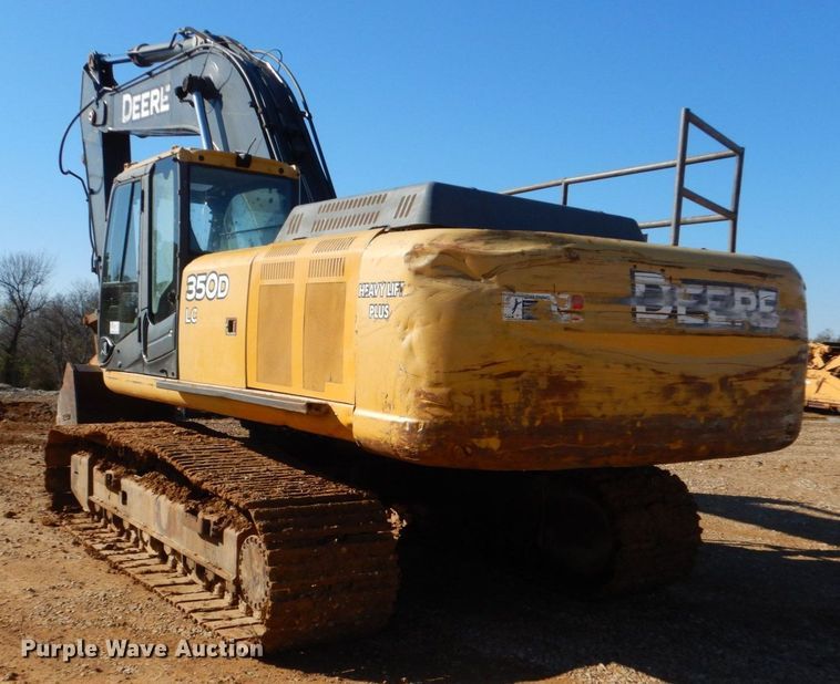 image for item DO1667 2007 John Deere 350D LC  excavator