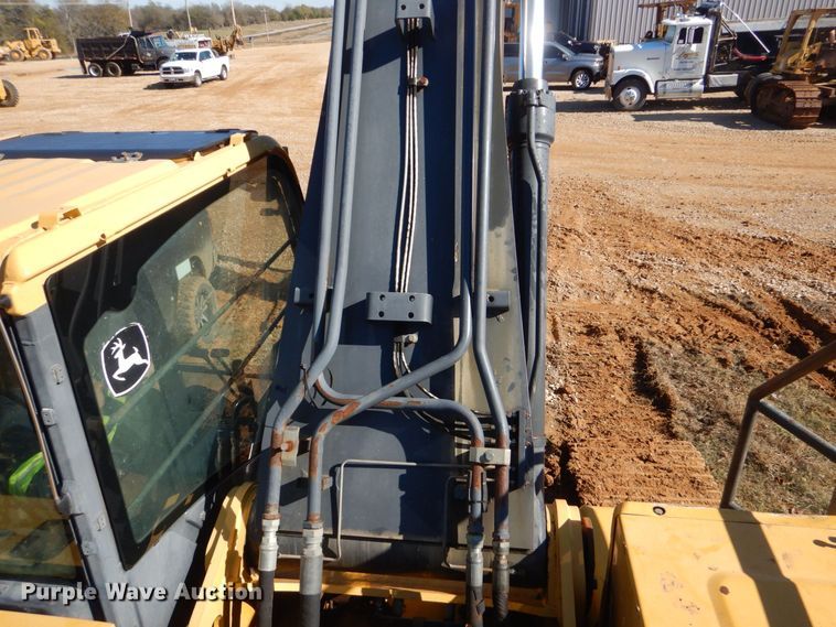 image for item DO1667 2007 John Deere 350D LC  excavator