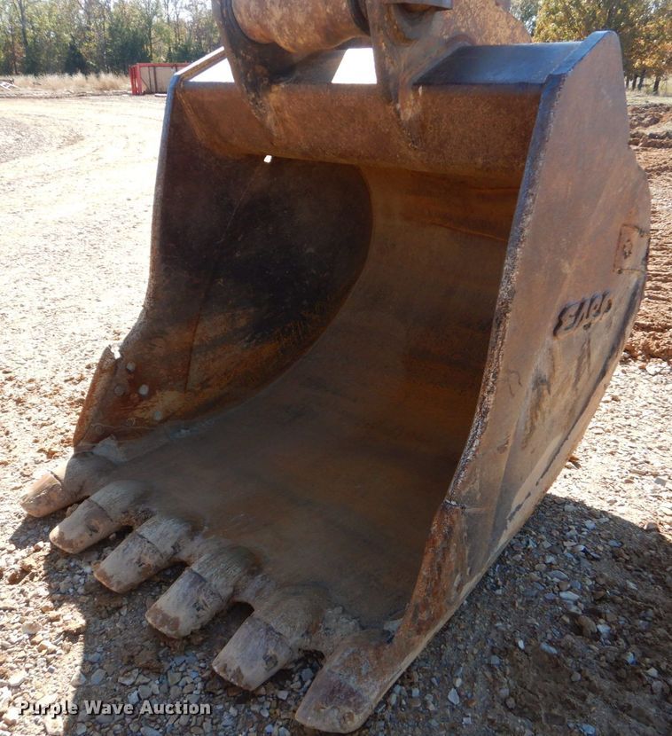 image for item DO1667 2007 John Deere 350D LC  excavator