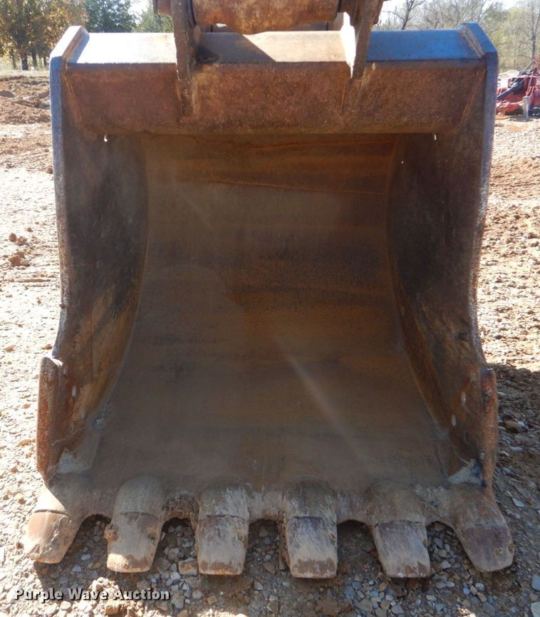 image for item DO1667 2007 John Deere 350D LC  excavator