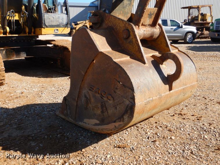 image for item DO1667 2007 John Deere 350D LC  excavator