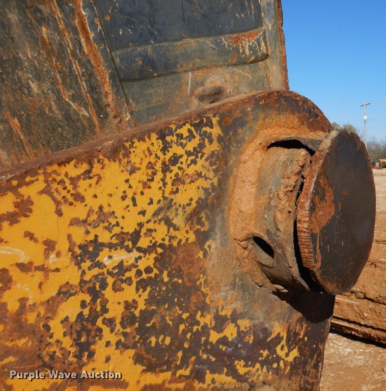 image for item DO1667 2007 John Deere 350D LC  excavator