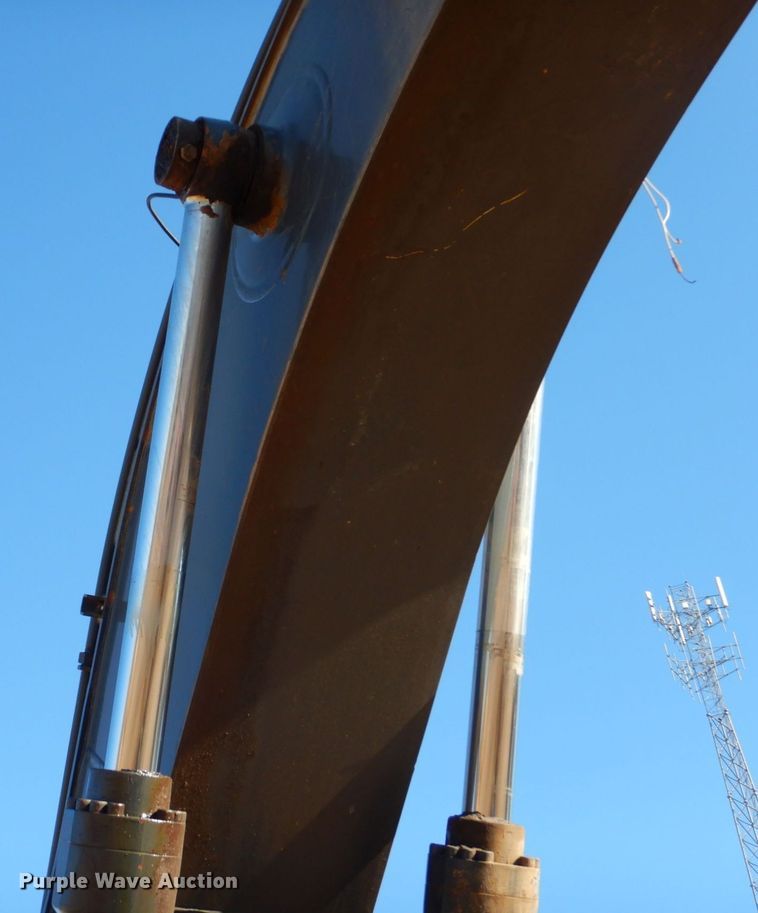 image for item DO1667 2007 John Deere 350D LC  excavator