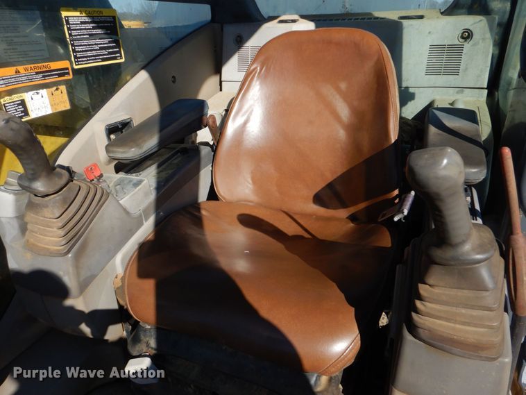 image for item DO1667 2007 John Deere 350D LC  excavator