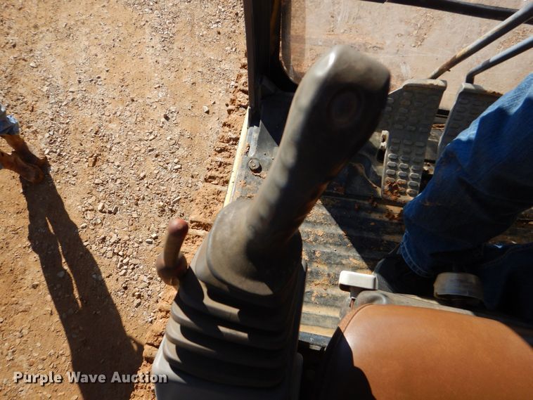 image for item DO1667 2007 John Deere 350D LC  excavator