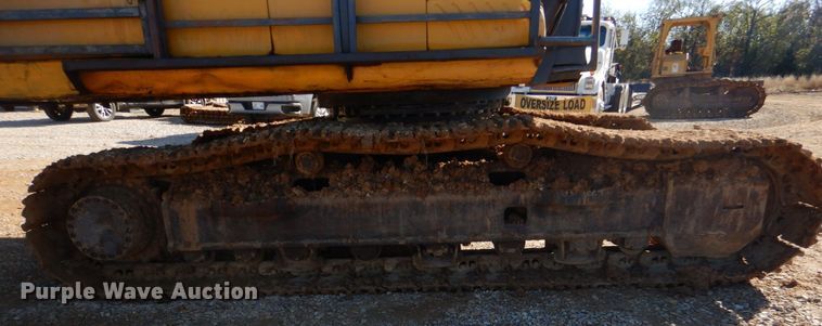 image for item DO1667 2007 John Deere 350D LC  excavator