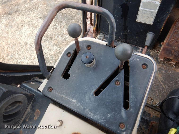 image for item DP0412 1996 Caterpillar 953C  track loader