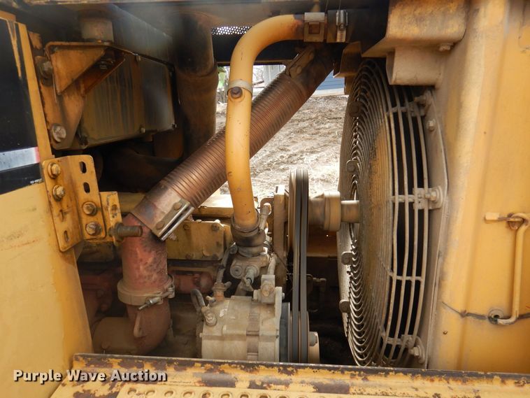 image for item DP0412 1996 Caterpillar 953C  track loader