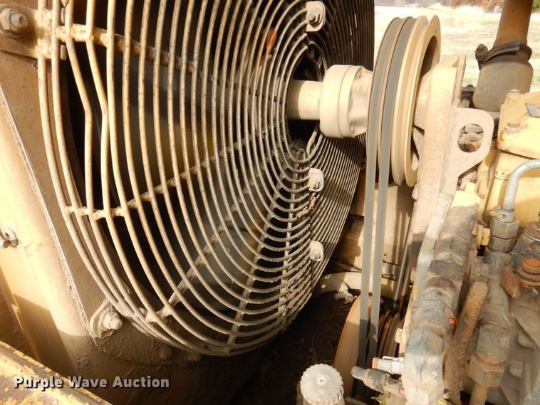 image for item DP0412 1996 Caterpillar 953C  track loader