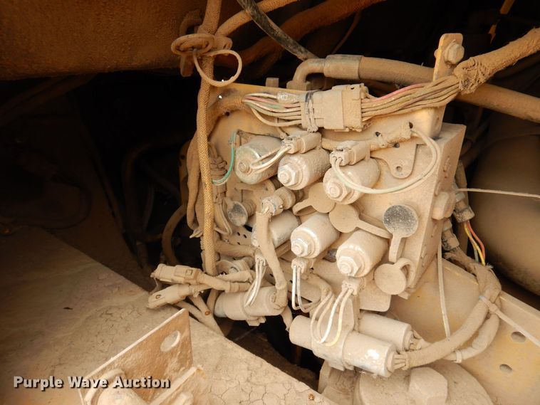 image for item DP0412 1996 Caterpillar 953C  track loader