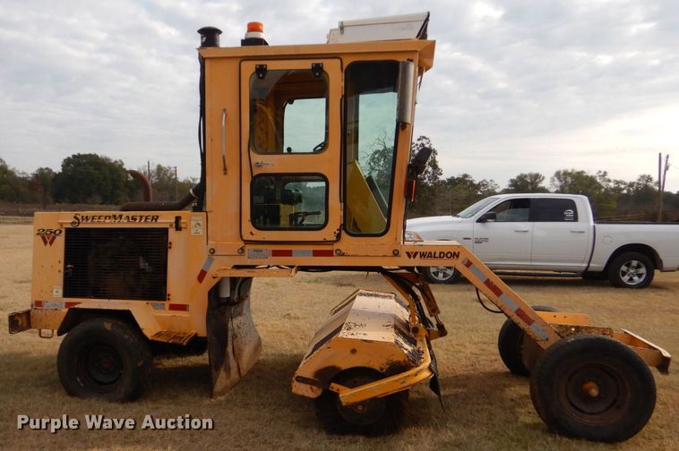 image for item DP8585 2003 Waldon SM250  broom