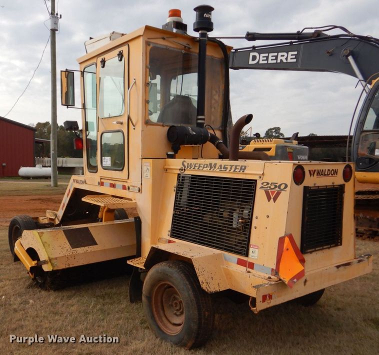 image for item DP8585 2003 Waldon SM250  broom