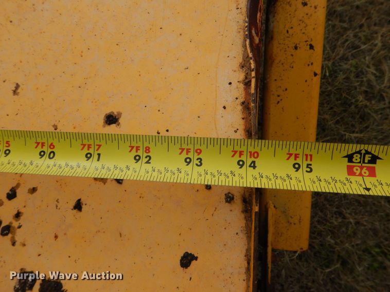 image for item DP8585 2003 Waldon SM250  broom