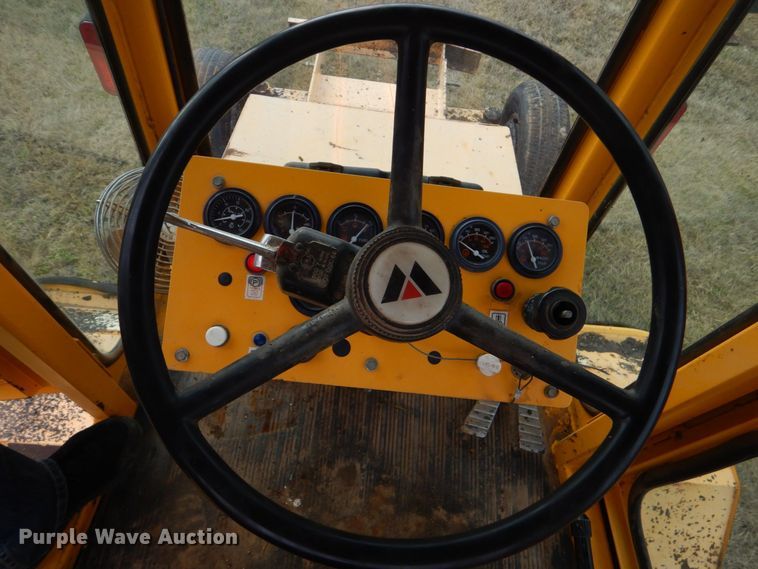 image for item DP8585 2003 Waldon SM250  broom