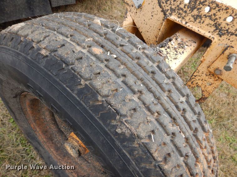 image for item DP8585 2003 Waldon SM250  broom