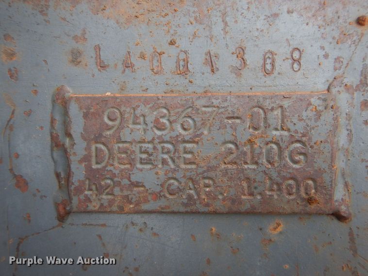 image for item DP8586 2011 John Deere 200D LC  excavator