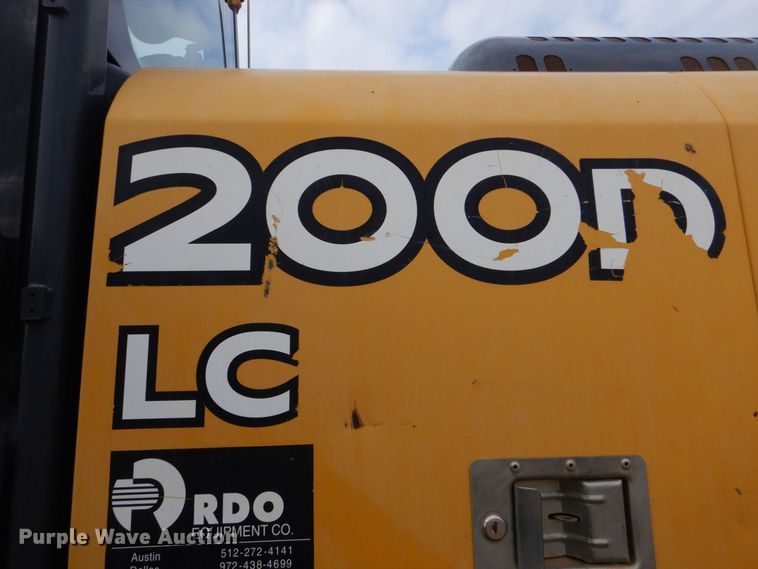 image for item DP8586 2011 John Deere 200D LC  excavator