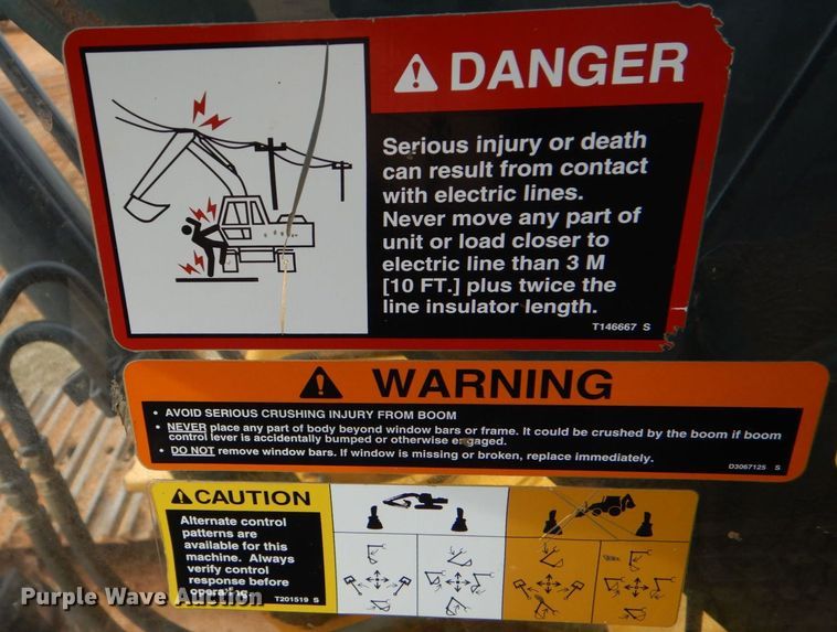 image for item DP8586 2011 John Deere 200D LC  excavator