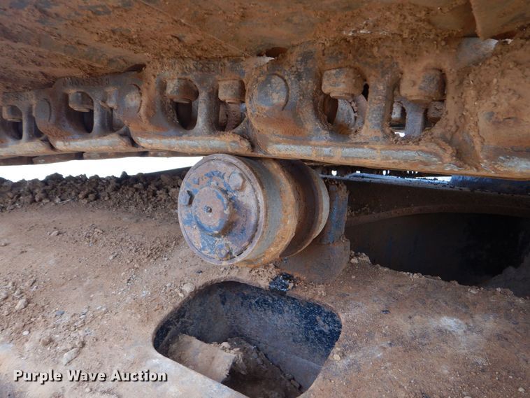 image for item DP8586 2011 John Deere 200D LC  excavator