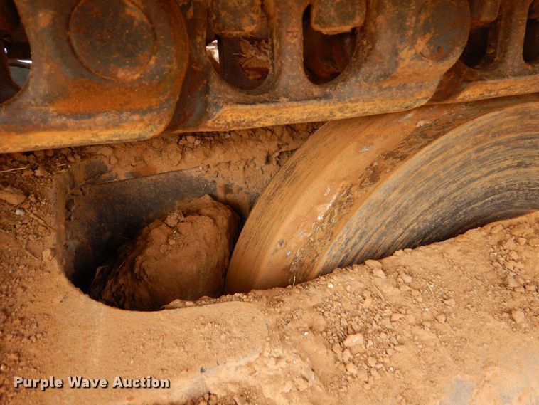 image for item DP8586 2011 John Deere 200D LC  excavator