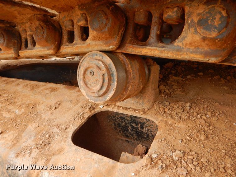 image for item DP8586 2011 John Deere 200D LC  excavator