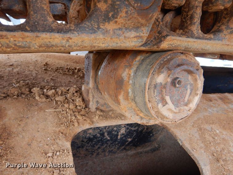 image for item DP8586 2011 John Deere 200D LC  excavator