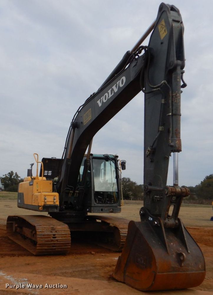 image for item DP8587 2013 Volvo EC220DL  excavator