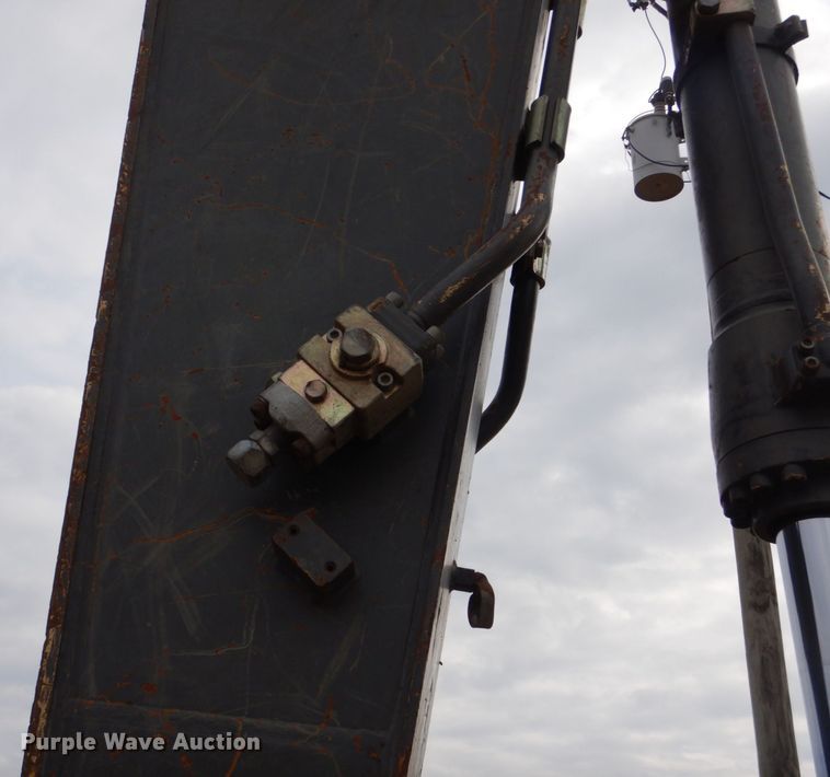 image for item DP8587 2013 Volvo EC220DL  excavator