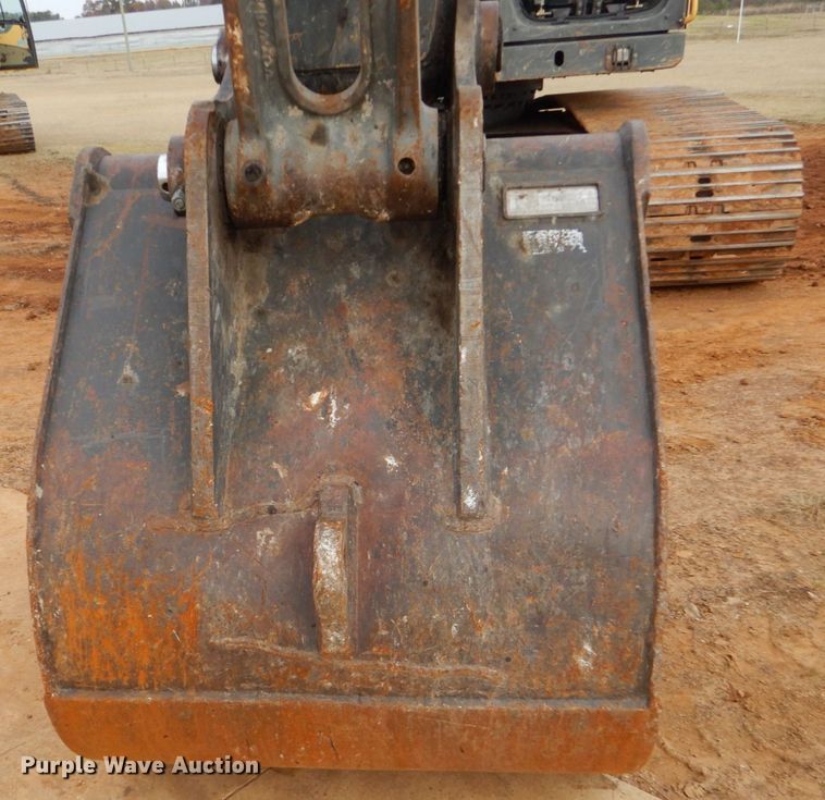 image for item DP8587 2013 Volvo EC220DL  excavator