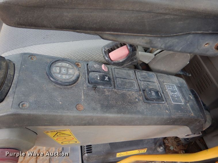 image for item DP8587 2013 Volvo EC220DL  excavator