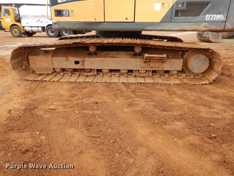 image for item DP8587 2013 Volvo EC220DL  excavator