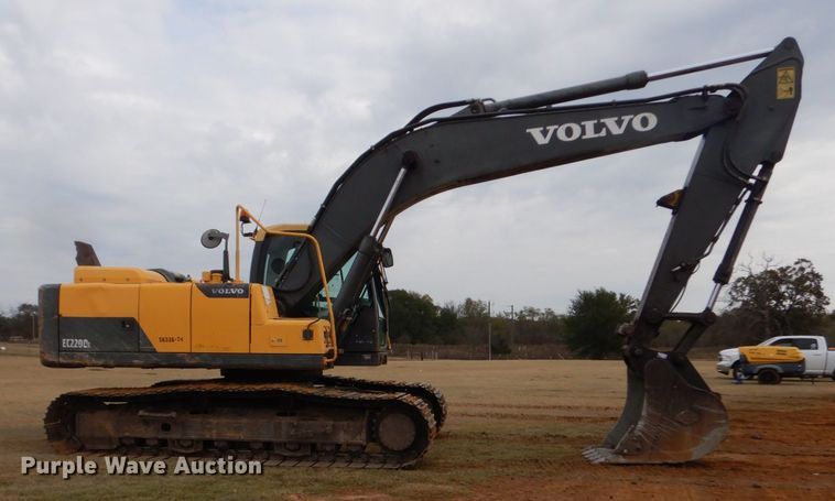 image for item DP8588 2012 Volvo EC220DL  excavator