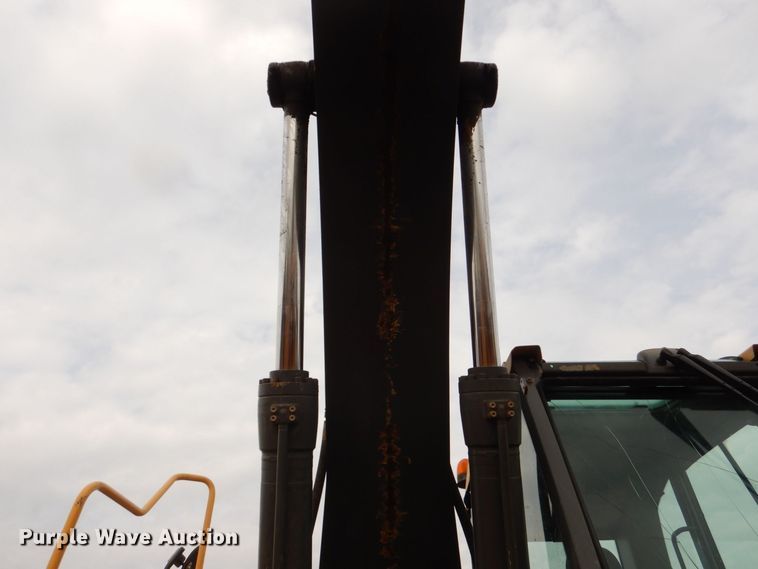 image for item DP8588 2012 Volvo EC220DL  excavator