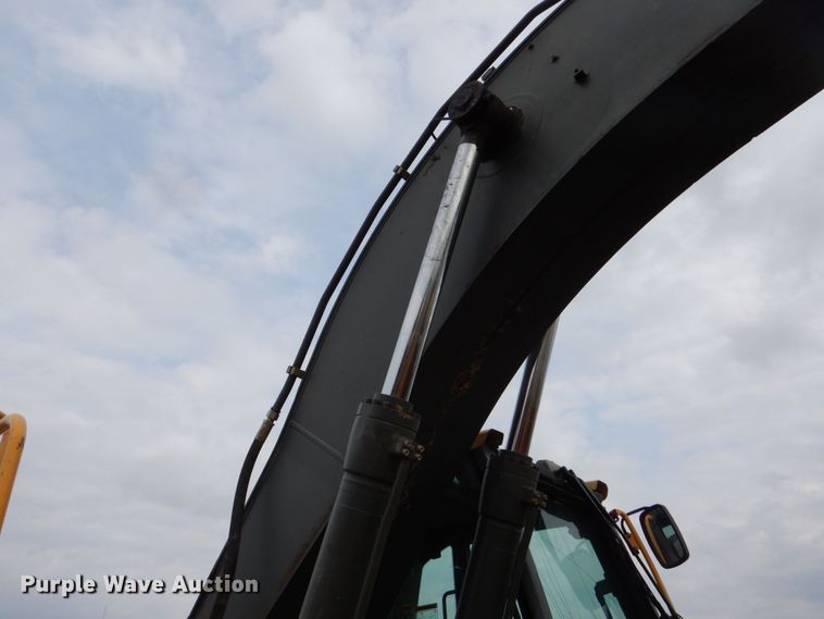 image for item DP8588 2012 Volvo EC220DL  excavator