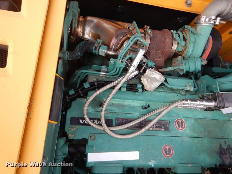 image for item DP8588 2012 Volvo EC220DL  excavator