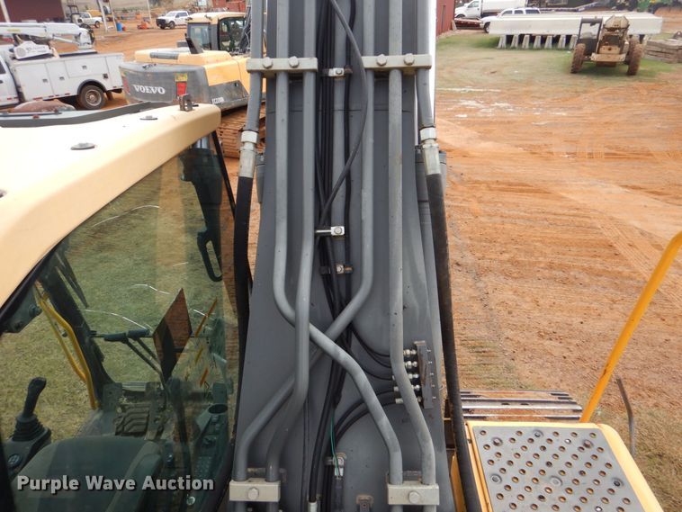 image for item DP8588 2012 Volvo EC220DL  excavator