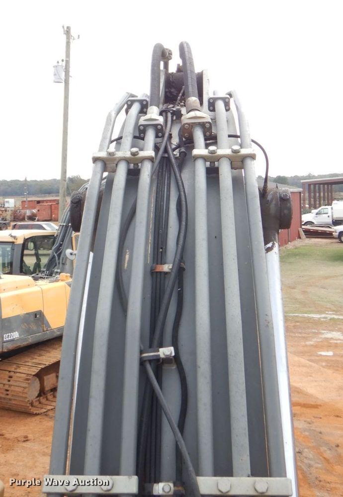 image for item DP8588 2012 Volvo EC220DL  excavator